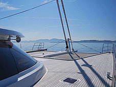 Sailing catamaran blue coast 92 - enourmous fore deck