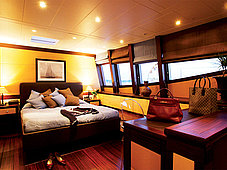 Sailing catamaran blue coast 105 - luxury cabin