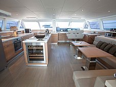 Catmar Explorer 62 - Spacious kitchen with separate counter, lounge and dining area
